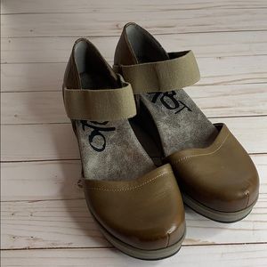 OTBT Mary Jane Sandals Size 10M